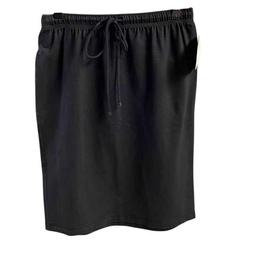 NWT DANSKIN Packables Women’s Drawstring Skirt Above Knee Size Medium Black